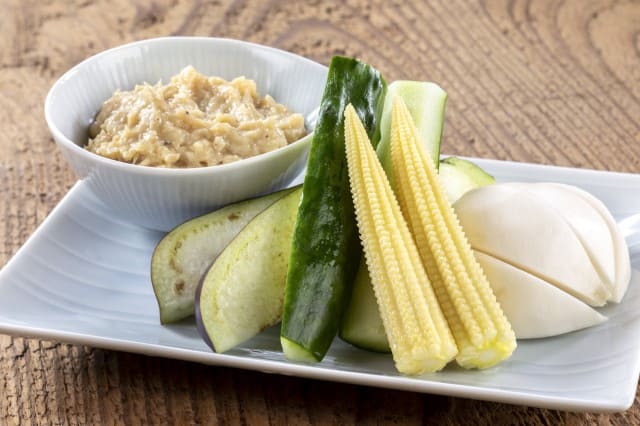 季節野菜と真鱈のバーニャカウダ